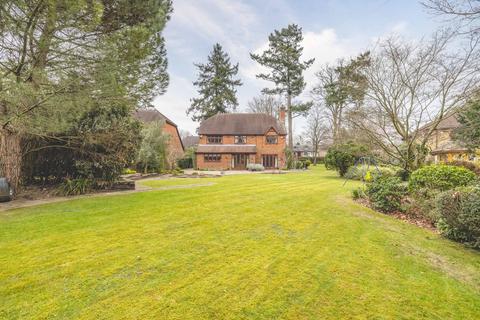 5 bedroom detached house for sale, Old Slade Lane, Richings Park SL0