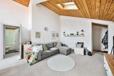 2 bedroom flat for sale, Reading Road,  Henley-On-Thames,  RG9