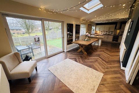 4 bedroom property for sale, Upper Mead, Bromley Cross, Bolton, BL7