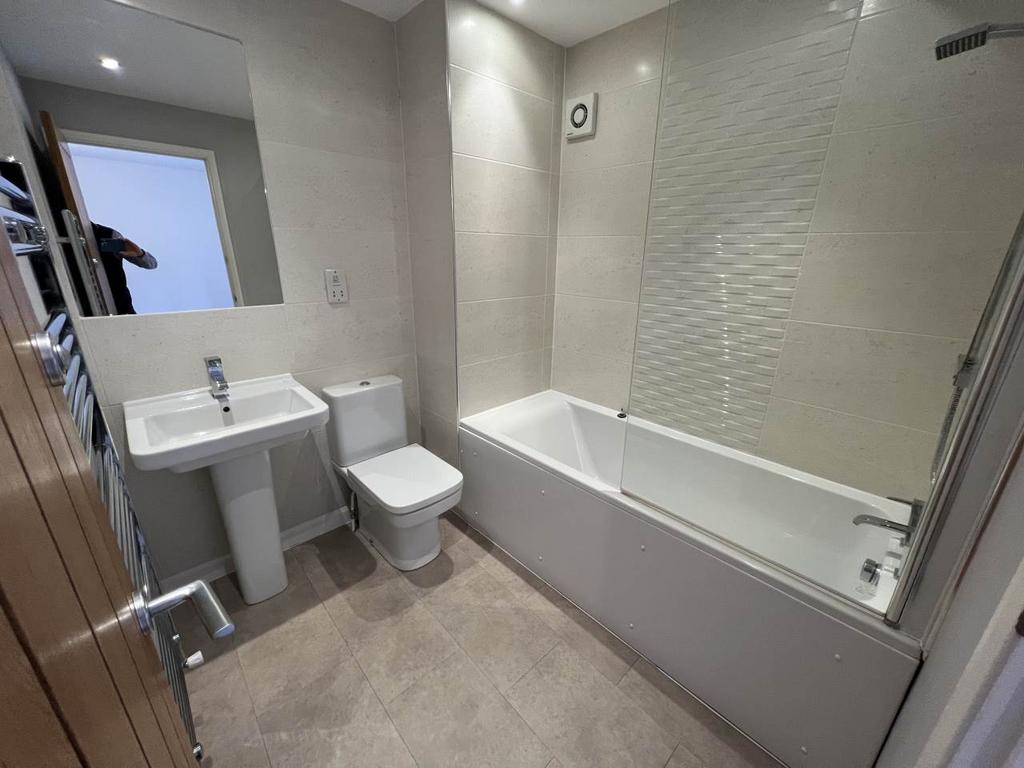 En suite bathroom