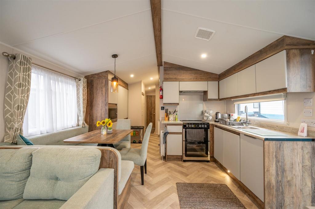6 CV Mill Rythe Holiday Park 25 11.jpg