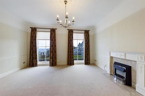 2 bedroom flat for sale, Prince Of Wales Apartments , Prince Of Wales Terrace, Scarborough