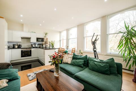 2 bedroom apartment for sale, West Smithfield, London EC1A