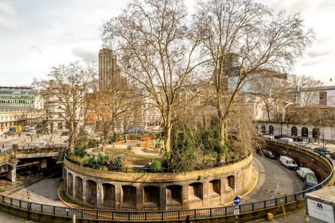 2 bedroom apartment for sale, West Smithfield, London EC1A