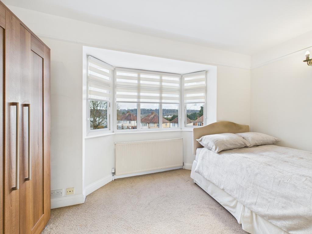 Cam02136 g0 pr0353 still010