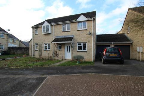3 bedroom semi-detached house to rent, Winsbury Way, Bristol BS32