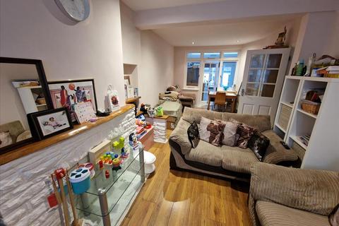 15 Hillcrest Road, Bromley, BR1 4RX