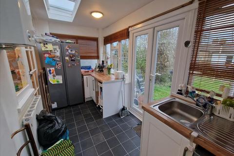 15 Hillcrest Road, Bromley, BR1 4RX