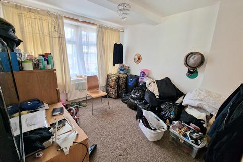 15 Hillcrest Road, Bromley, BR1 4RX