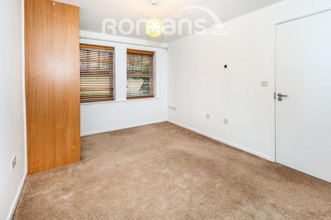 2 bedroom flat to rent, St. Leonards Road, Windsor, SL4