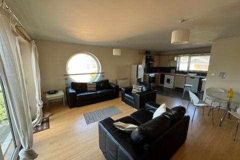 2 bedroom property to rent, Heol Tredwen, Cardiff, CF10