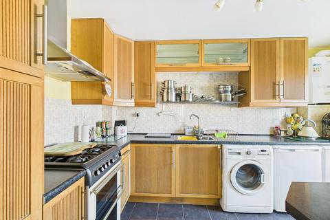 undefined, Pwll-Y-Waun, Porthcawl CF36