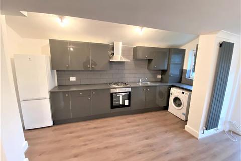 2 bedroom property to rent, Norfolk Road, Barking, IG11