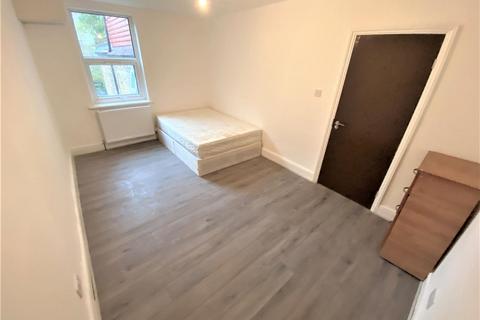2 bedroom property to rent, Norfolk Road, Barking, IG11