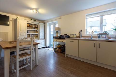 4 bedroom semi-detached house to rent, Willowherb Road, Bristol BS16