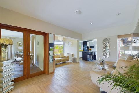 29 Angmering Lane, East Preston, Littlehampton, BN16 2TA