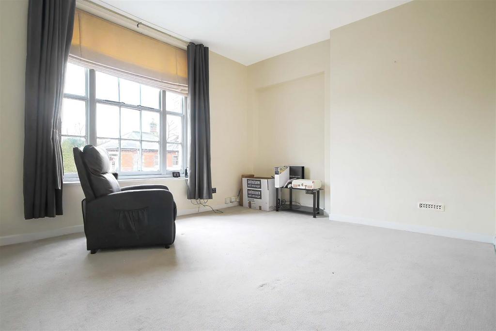 Living Room.jpg