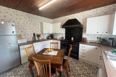 undefined, Penrallt, Llangefni, Anglesey, LL77