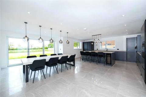 4 bedroom detached house for sale, High Street, Walcott, Lincoln, Lincolnshire, LN4