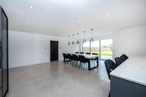 4 bedroom detached house for sale, High Street, Walcott, Lincoln, Lincolnshire, LN4
