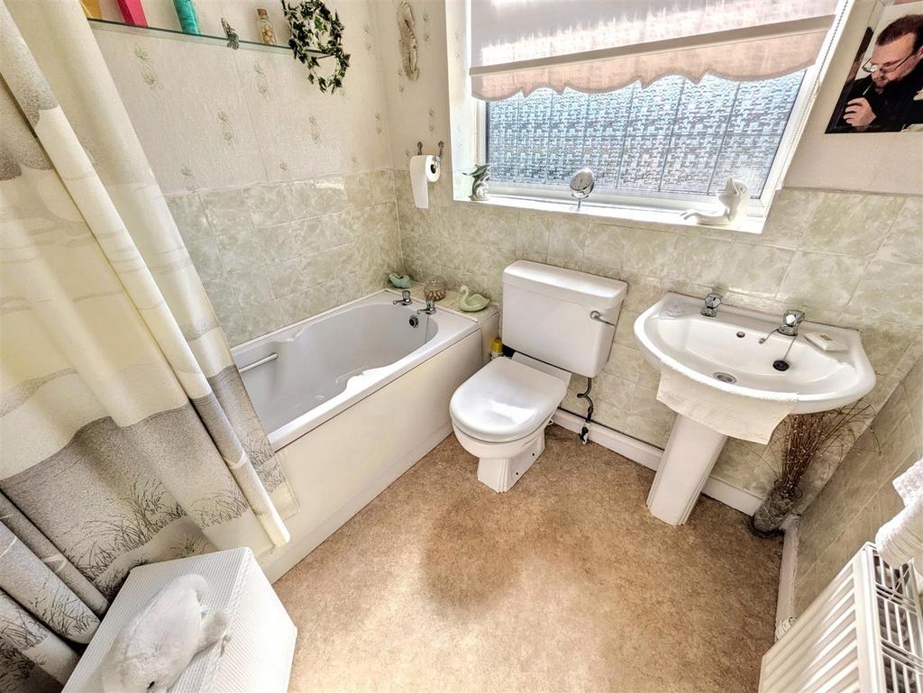 Bathroom.jpeg