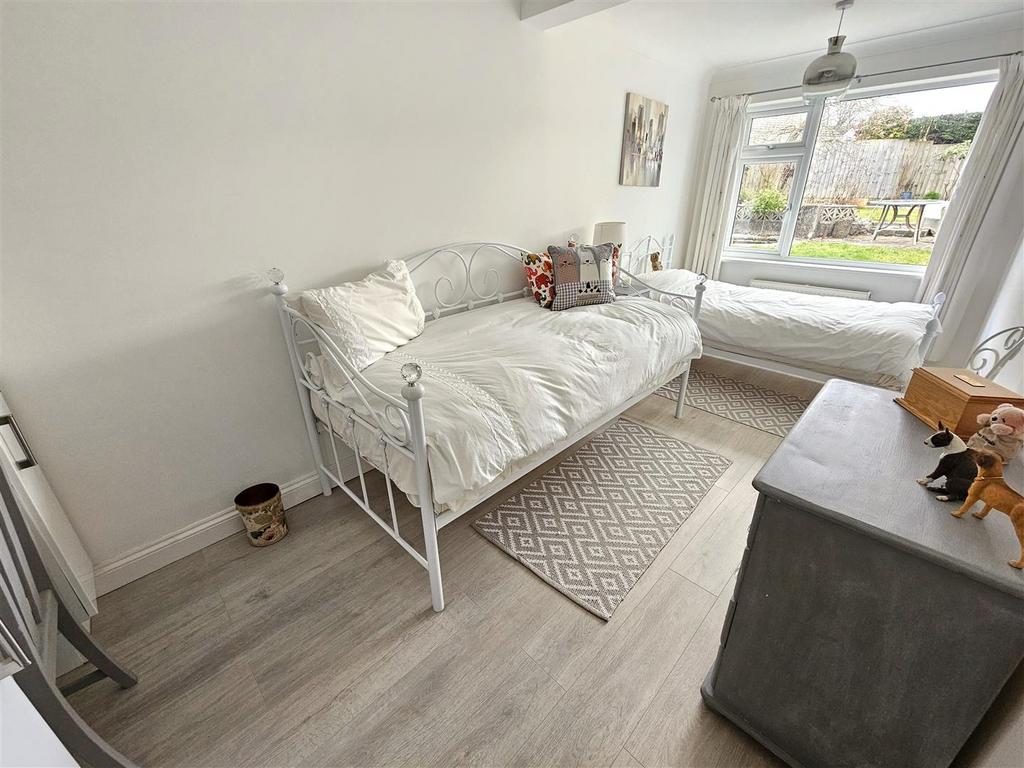 Bedroom 3.jpg