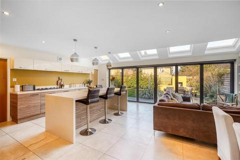 22 Brompton Walk, Darlington, DL3 8RT