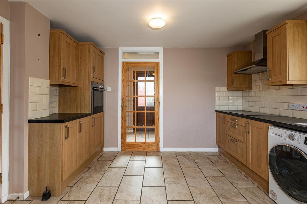 14 Eastfield Road Selkirk 11.JPG