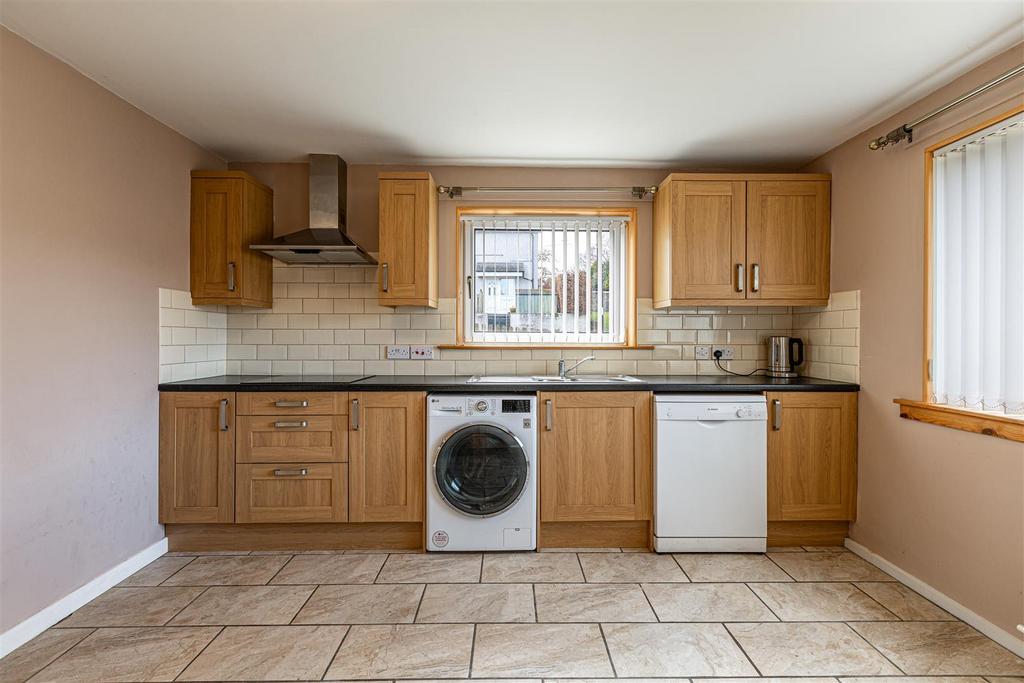 14 Eastfield Road Selkirk 12.JPG