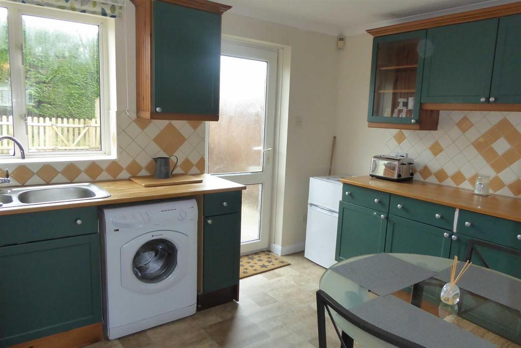 Kitchen   dining room