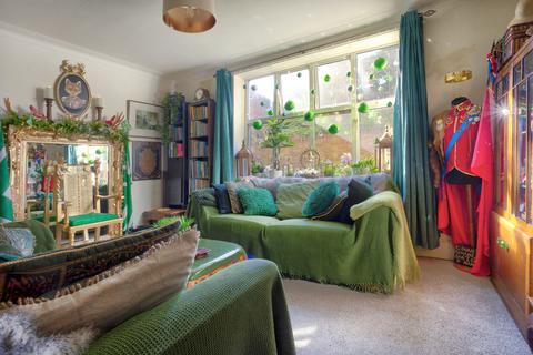 1 bedroom flat for sale, Holland Road, Hove, BN3