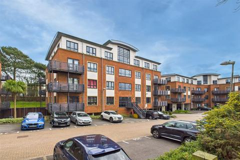 2 bedroom apartment for sale, Beverley House, Wallis Square, Farnborough, Hampshire, GU14