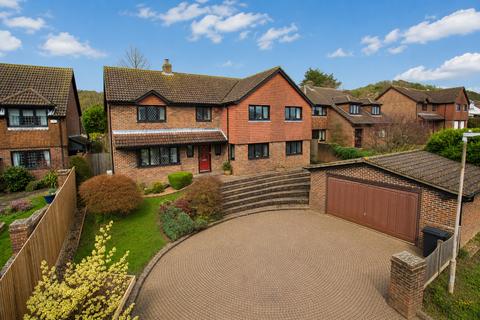 5 bedroom detached house for sale, Pavilion Meadow, River, CT17