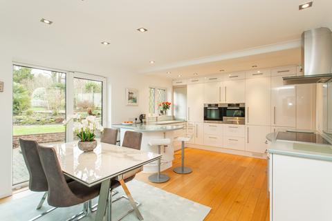 5 bedroom detached house for sale, Pavilion Meadow, River, CT17