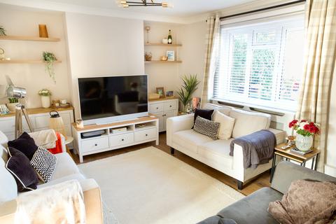 undefined, Howard Road, Isleworth TW7