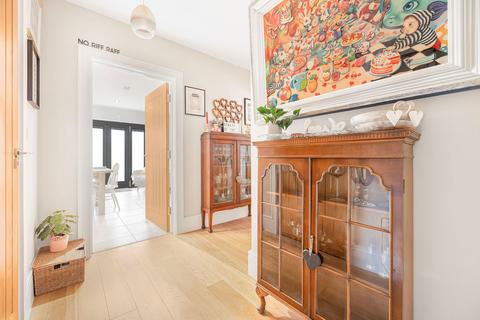 5 The Gables, Cheltenham, GL52 6TR