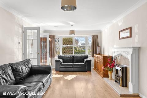 4 bedroom detached house for sale, Pulham Avenue, Broxbourne EN10