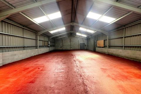 Industrial unit to rent - Pentre Industrial Estate, Pentre SY4