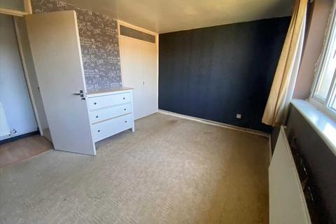 30 Thurso Walk, Corby, NN17 2HE