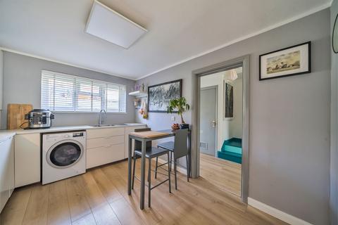 89 Thurmond Crescent, Winchester, SO22 4DH