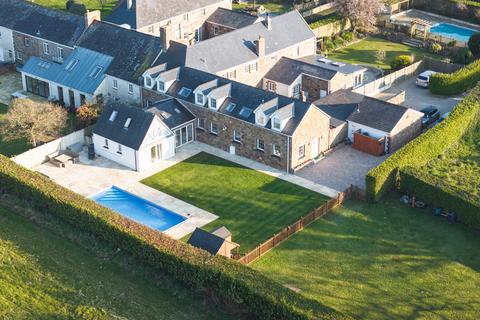 4 bedroom semi-detached house for sale, La Route De La Hougue Bie, St. Saviour, Jersey