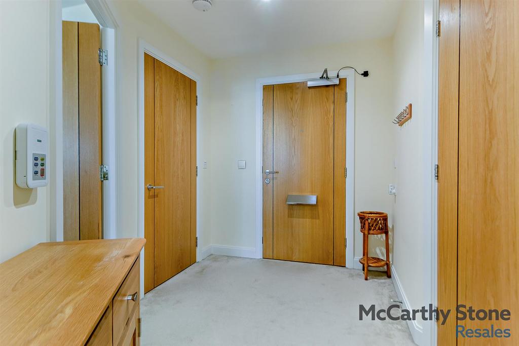 8639636-interior07-800.jpg