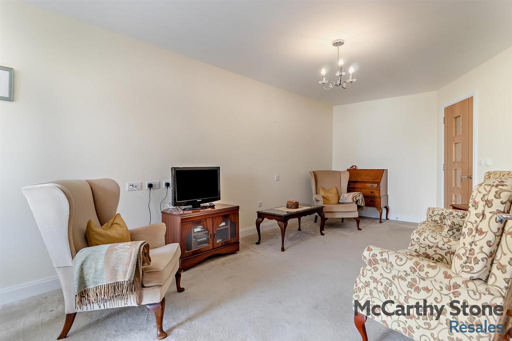 8639636-interior16-800.jpg