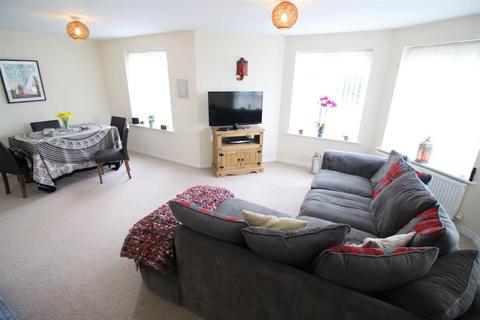 2 bedroom flat for sale, Cosgrove Court, Newcastle Upon Tyne