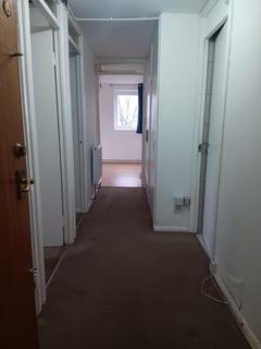 2 bedroom apartment to rent, Linksway, London NW4