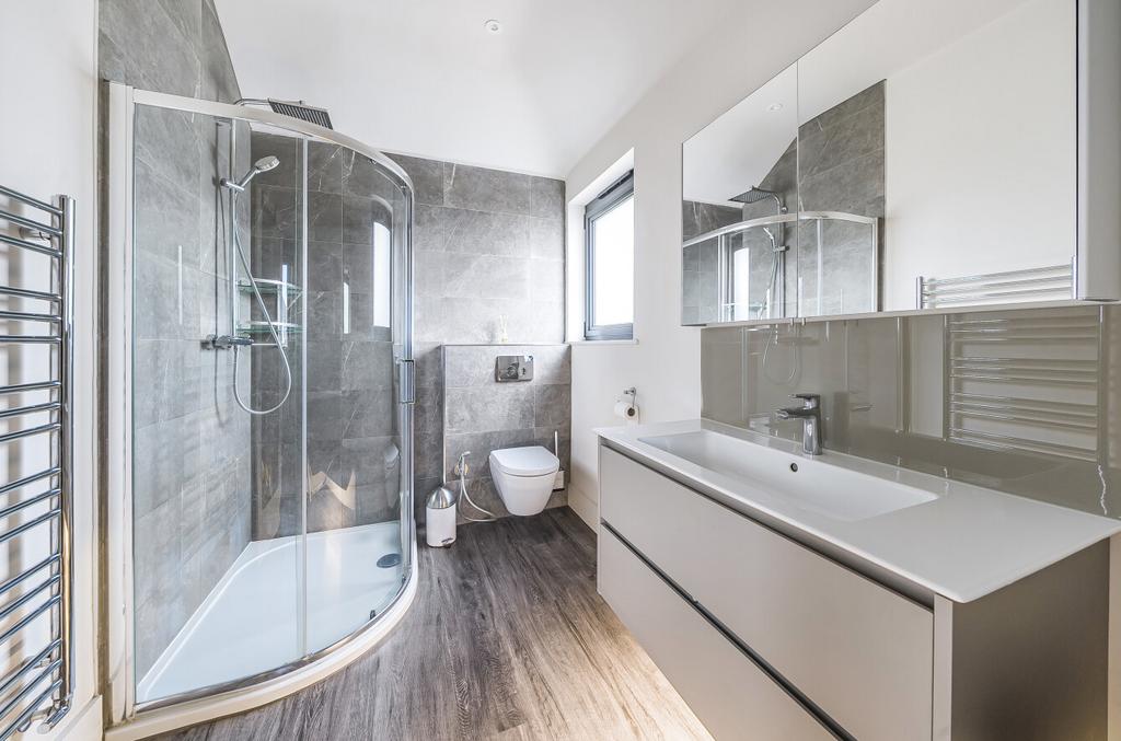 Ensuite Shower