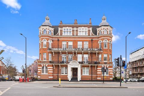 4 bedroom flat for sale, Finchley Road, London NW3