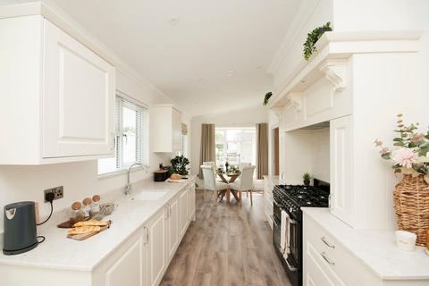 2 bedroom park home for sale, Bovey Tracey, Devon, TQ13