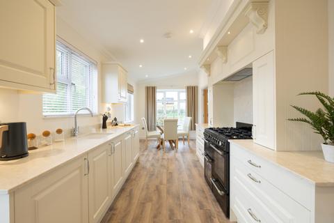 undefined, Bovey Tracey, Devon, TQ13