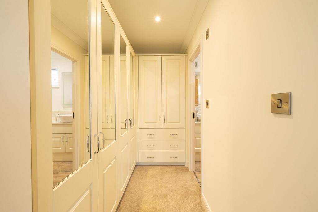 Walk-in wardrobe